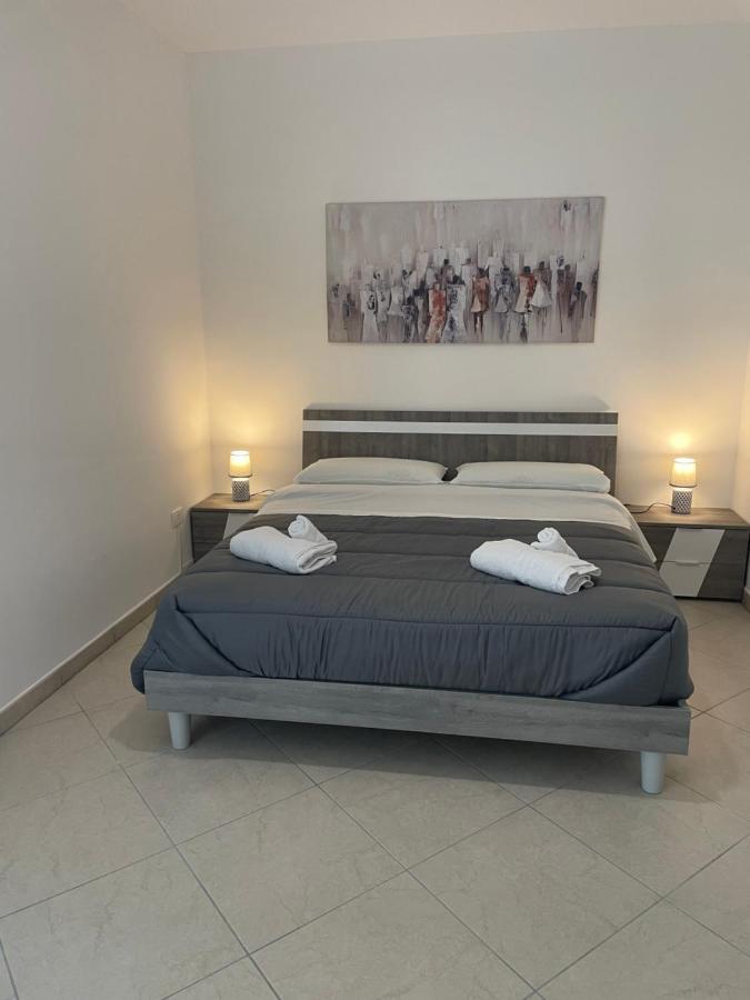 La Dimora Dei Sogni Apartment Mesagne Bagian luar foto