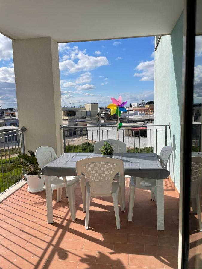 La Dimora Dei Sogni Apartment Mesagne Bagian luar foto