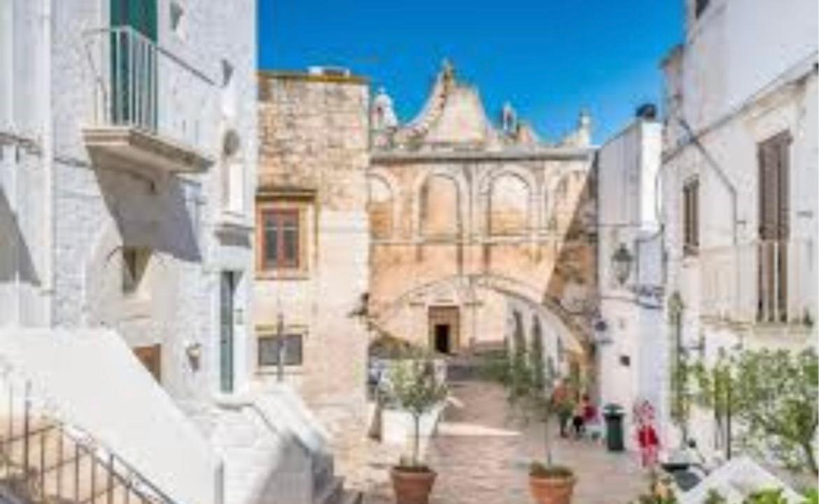 La Dimora Dei Sogni Apartment Mesagne Bagian luar foto